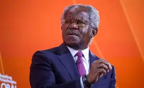 CET HOMME D’AFFAIRES NIGÉRIAN POSSÈDE PLUSIEURS AÉROPORTS AU MONDE